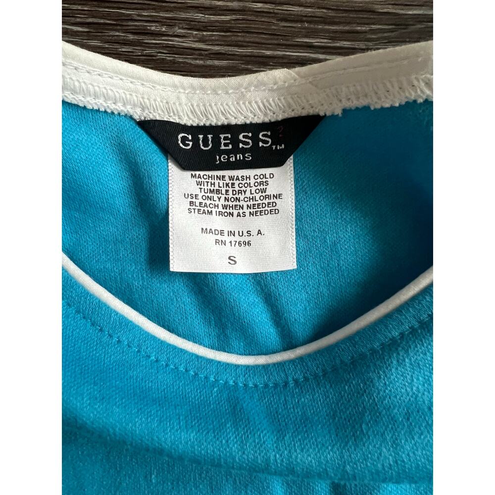 3/$21 Guess blue crop top women’s size small - Picture 3 of 5